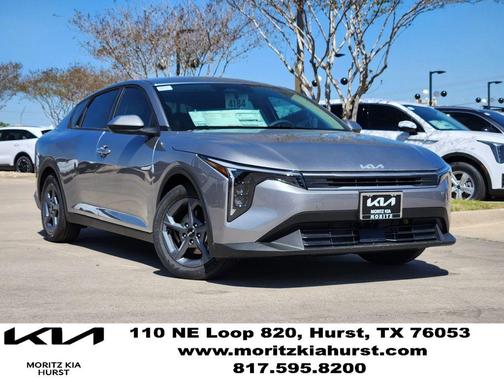 2026 Kia K4 LXS