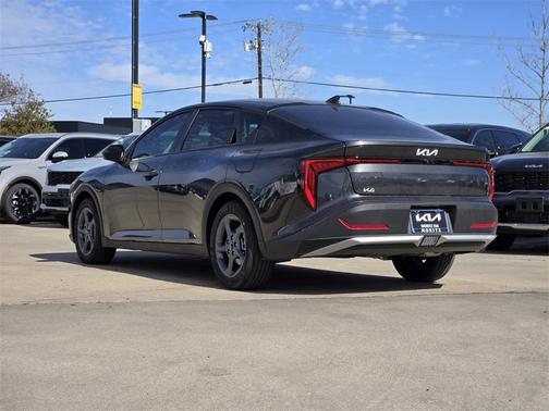 2026 Kia K4 