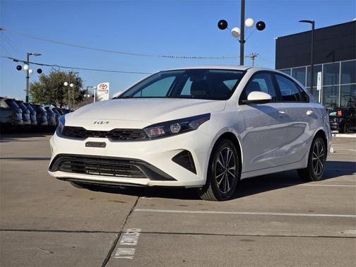 2023 Kia Forte LXS