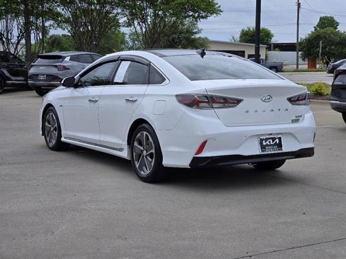 2018 Hyundai SONATA Hybrid Limited
