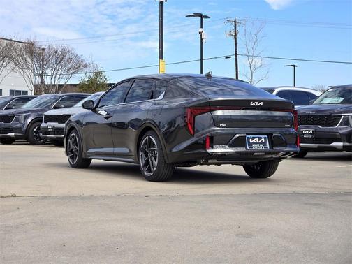 2026 Kia K4 GT-LINE