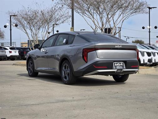 2026 Kia K4 