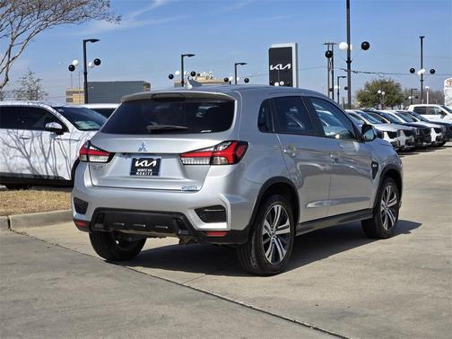 2024 Mitsubishi Outlander Sport 2.0 ES