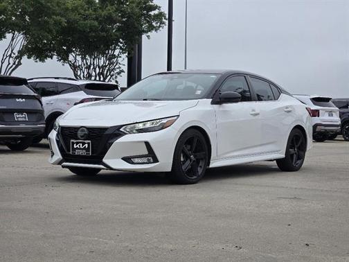 White 2023 Nissan Sentra SR