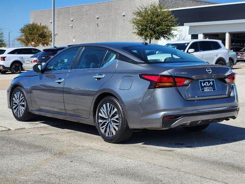 Gun Metallic 2023 Nissan Altima 2.5 SV
