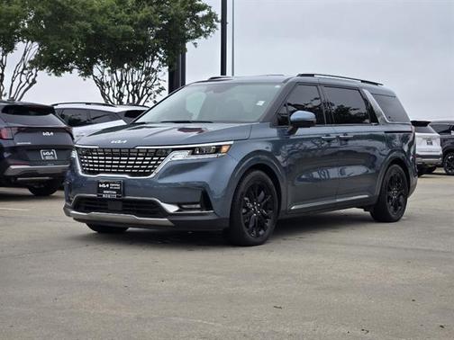 Black 2024 Kia Carnival SX Prestige