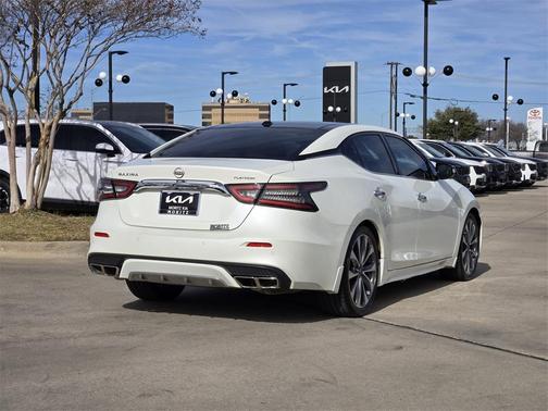 2023 Nissan Maxima Platinum