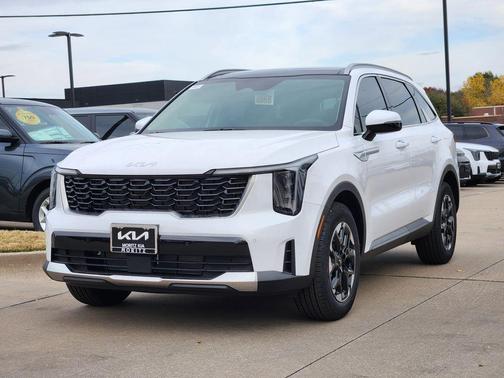 Glacial White Pearl 2026 Kia Sorento S