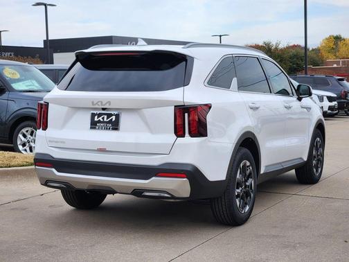 Glacial White Pearl 2026 Kia Sorento S