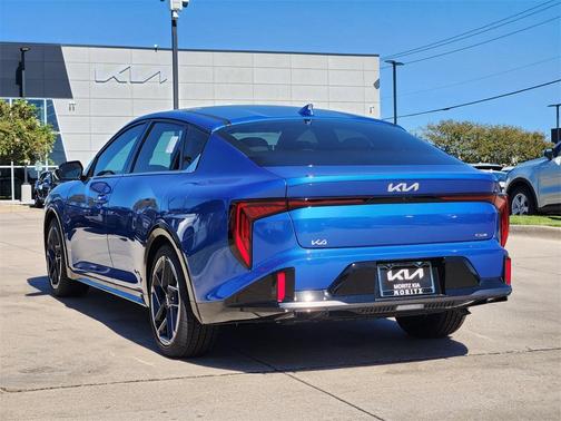 2025 Kia K4 GT-Line