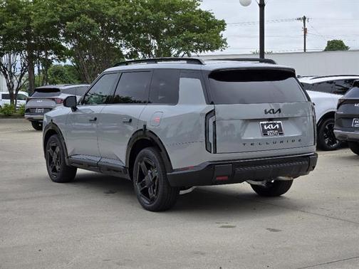 Gray 2027 Kia Telluride EX