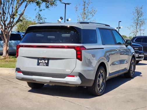 2026 Kia Carnival Hybrid EX