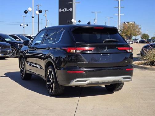 2024 Mitsubishi Outlander SE Black Edition