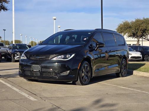 2020 Chrysler Pacifica Hybrid Limited