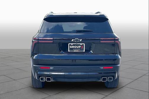 Mosaic Black Metallic 2024 Chevrolet Traverse LT