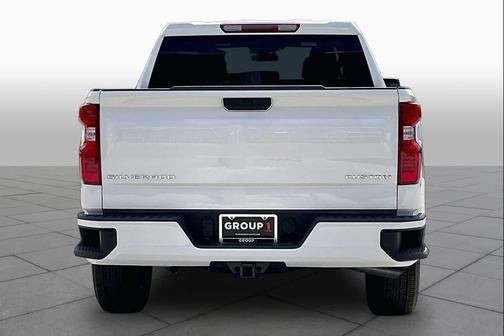 Summit White 2026 Chevrolet Silverado 1500 Custom