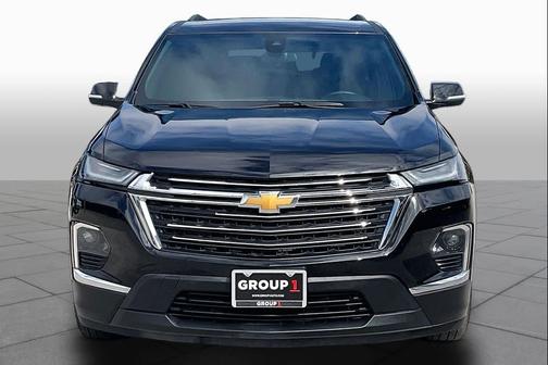 Mosaic Black Metallic 2023 Chevrolet Traverse LT Cloth