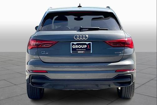 Arkona White 2025 Audi Q3 Premium 45 TFSI S line quattro Tiptronic
