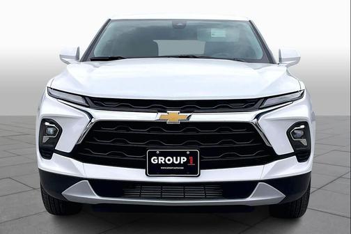Summit White 2026 Chevrolet Blazer 2LT