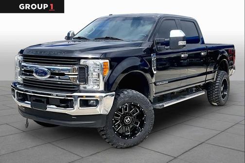 Shadow Black 2017 Ford F-250 XLT