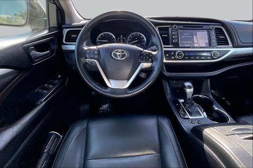 Blizzard Pearl 2016 Toyota Highlander XLE