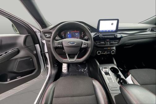 Space Silver Metallic 2025 Ford Escape ST-Line