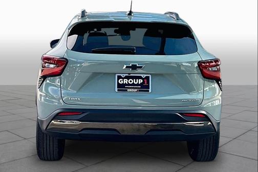 Cacti Green 2026 Chevrolet Trax FWD ACTIV