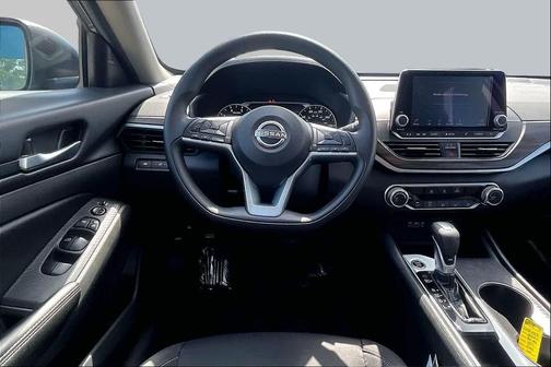 Gun Metallic 2025 Nissan Altima SV FWD
