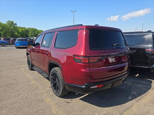 Velvet Red Pearlcoat 2024 Jeep Wagoneer Series II