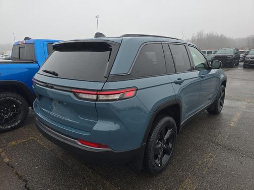 Steel Blue 2026 Jeep Grand Cherokee Limited