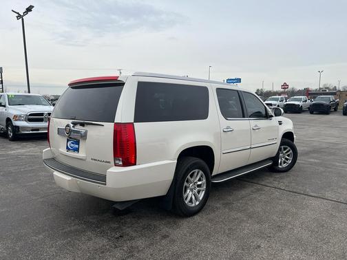 2013 Cadillac Escalade ESV Luxury