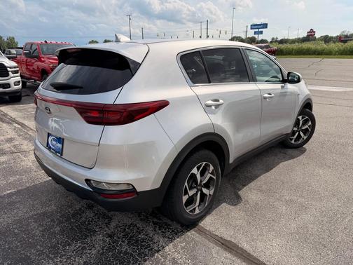 Sparkling Silver 2021 Kia Sportage LX