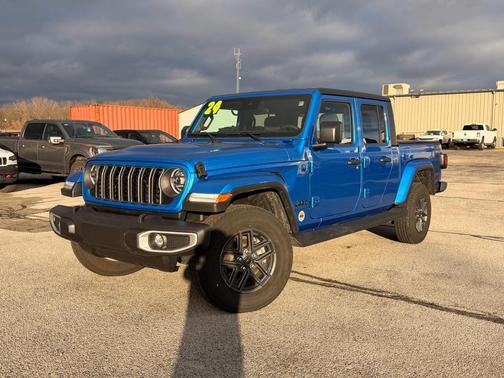 2024 Jeep Gladiator Sport