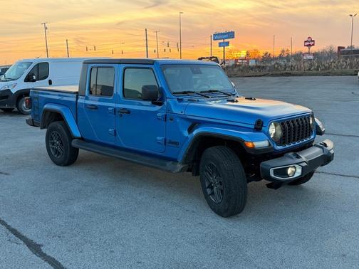 2024 Jeep Gladiator Sport