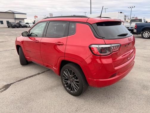 2022 Jeep Compass (RED) Edition