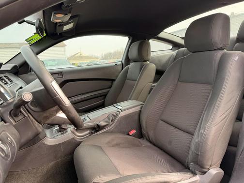 2014 Ford Mustang V6