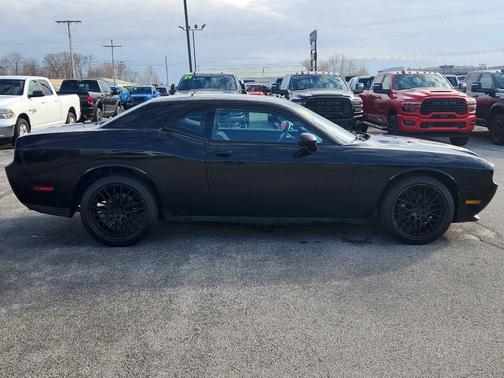 2014 Dodge Challenger SXT
