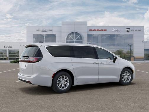 Bright White Clearcoat 2027 Chrysler Pacifica SELECT