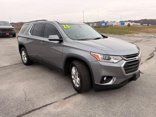 2020 Chevrolet Traverse LT Cloth