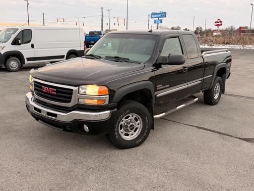 2003 GMC Sierra 2500 SLT