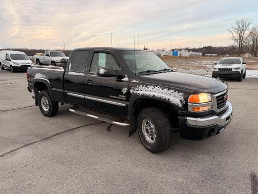 2003 GMC Sierra 2500 SLT