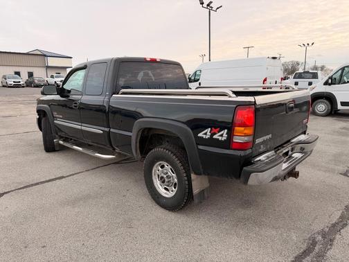 2003 GMC Sierra 2500 SLT