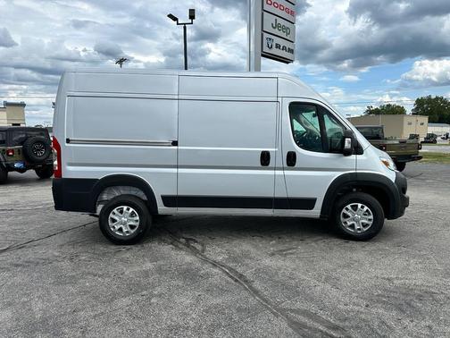 2025 RAM ProMaster 1500 Base