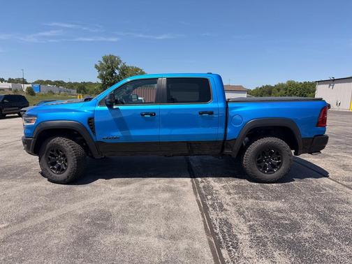 Hydro Blue Pearlcoat 2025 RAM 1500 RHO