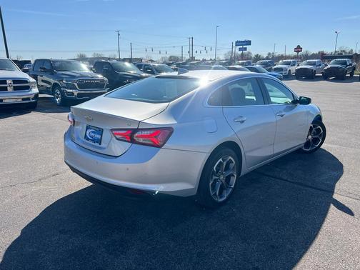 2022 Chevrolet Malibu LT