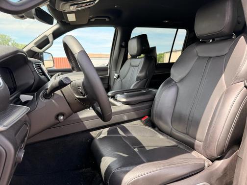 Riverrock Green 2023 Jeep Wagoneer Series II