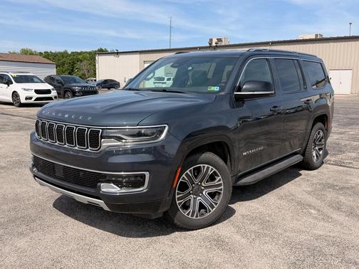Riverrock Green 2023 Jeep Wagoneer Series II