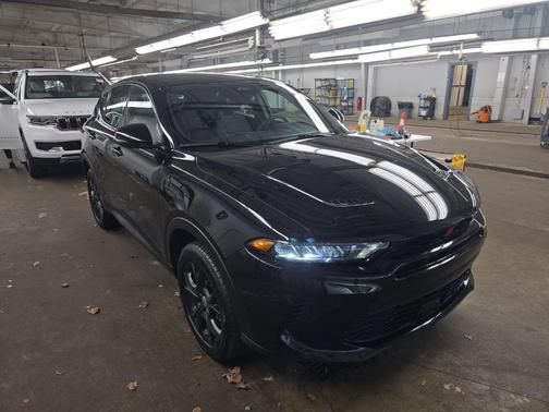 8 BALL 2023 Dodge Hornet GT