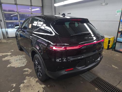 8 BALL 2023 Dodge Hornet GT