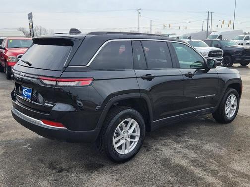 2026 Jeep Grand Cherokee Laredo X